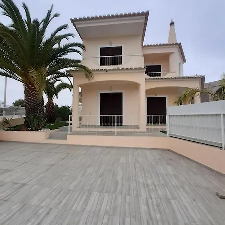 Gale Great With Pool Albufeira